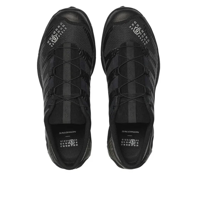 SALOMON x Maison Margiela XT-4 Mule „Black“ SALOMON x Maison Margiela XT-4 Mule „Black“