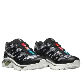 SALOMON x Needlepoint XT-4 „Black“