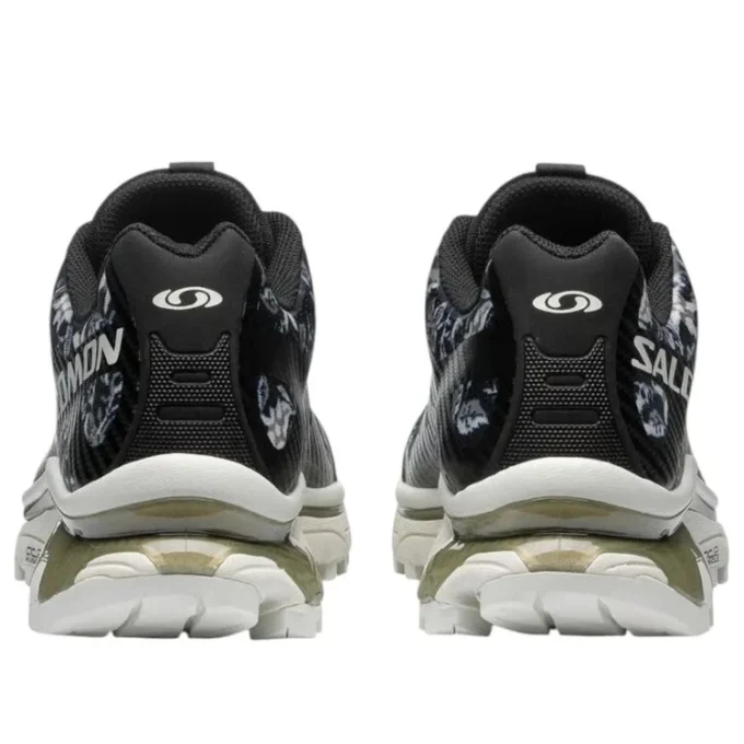 SALOMON x Needlepoint XT-4 „Black“