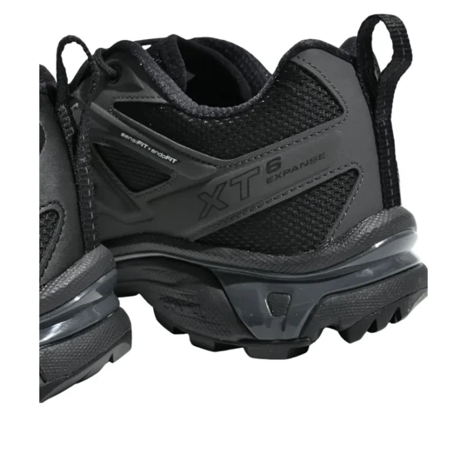 XT-6 Expanse „Triple Black“