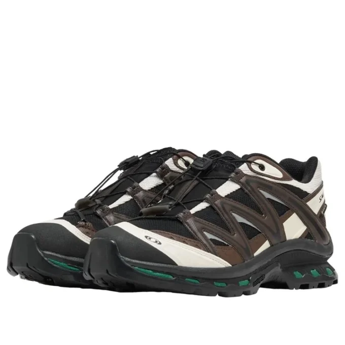XT-QUEST Gore-Tex „Black Delicioso“